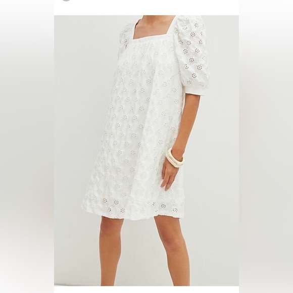 Maeve Dresses & Skirts - 🎀 Maeve by Anthropologie white Dress size Medium - gorgeous sleeves